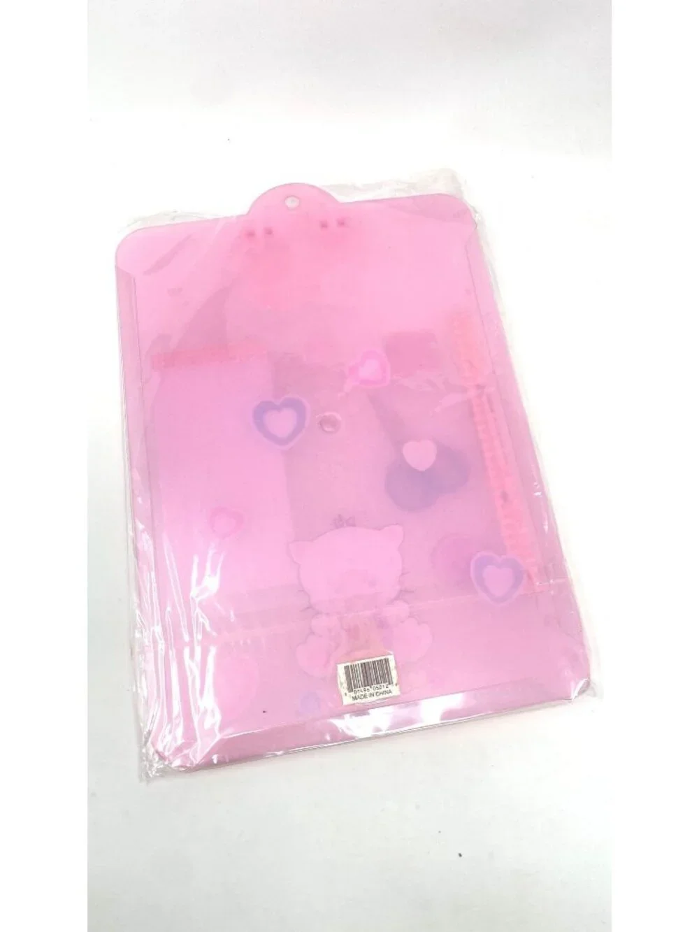 Akia Neko includes spiral